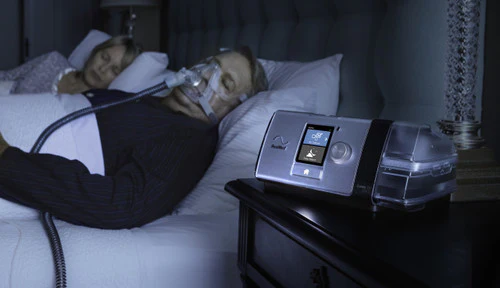 patient using resmed lumis150 avaps